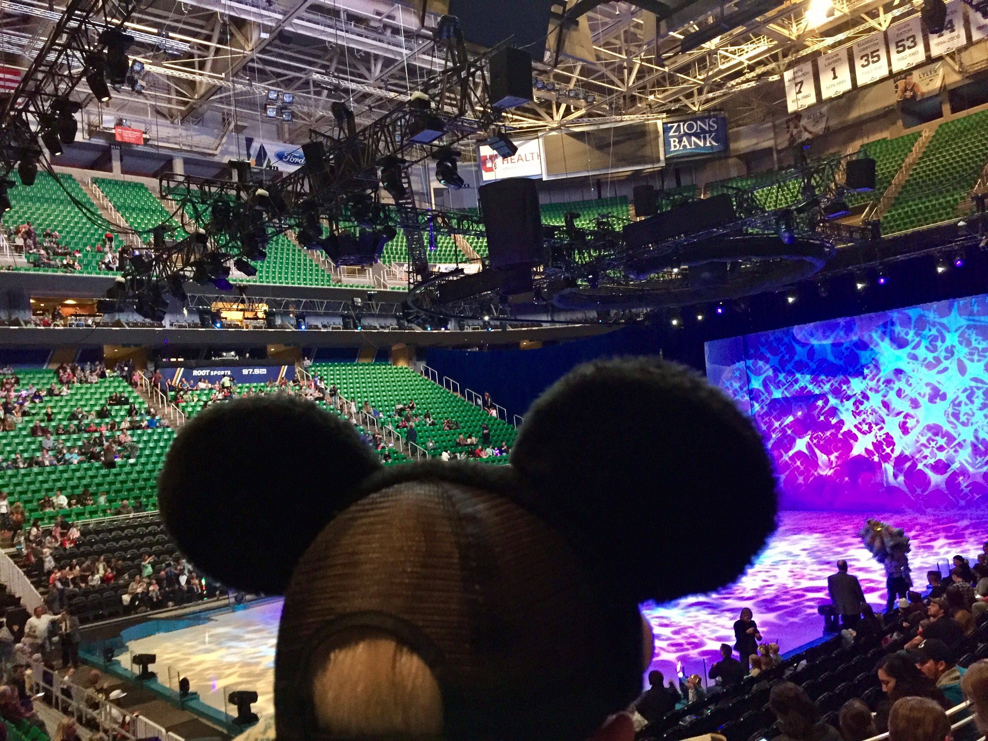DISNEY ON ICE presents WORLDS OF ENCHANTMENT Review and