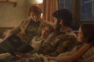 Bryce Dallas Howard is Grace, Wes Bentley is Jack Oakes Fegley is Pete and Oona Laurence is Natalie in Disney's PETE'S DRAGON, the adventure of a boy named Pete and his best friend Elliot who just happens to be a dragon.